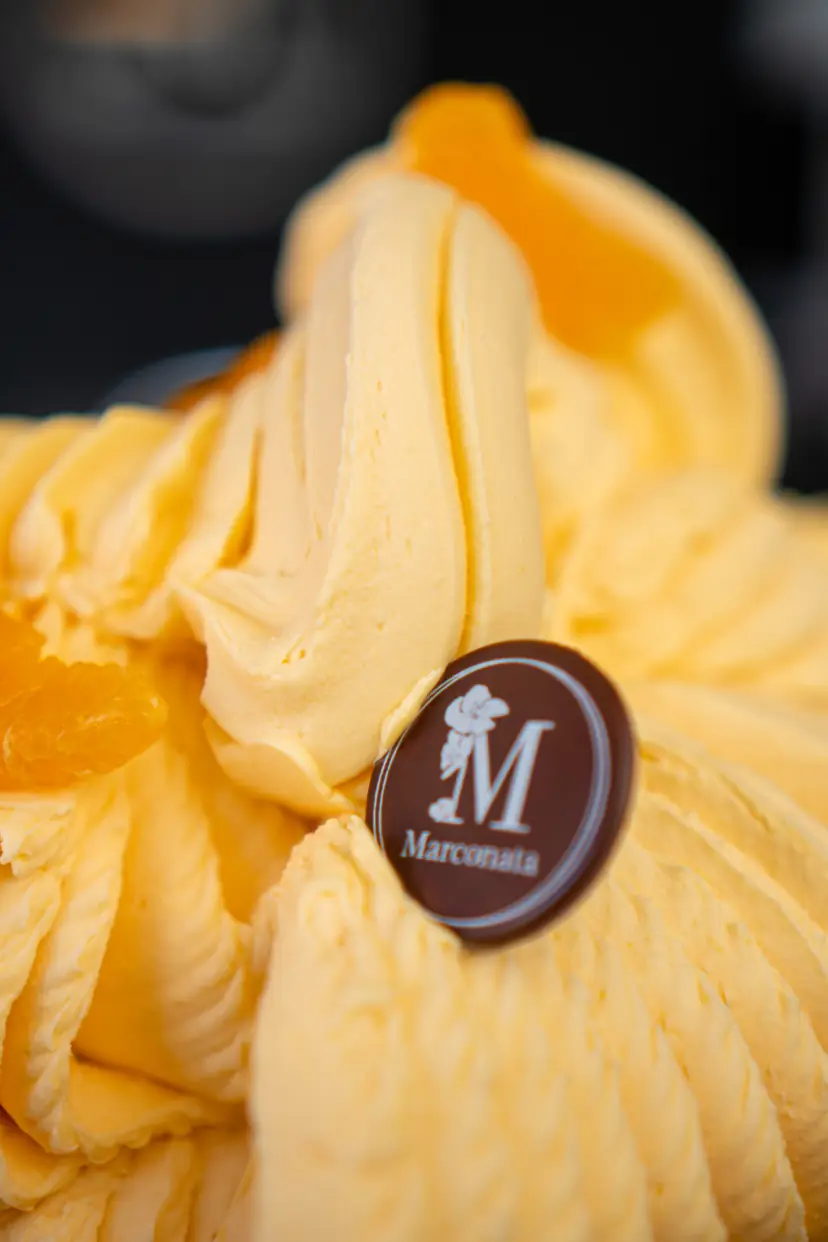 Helado de mango con el sello de Marconata
